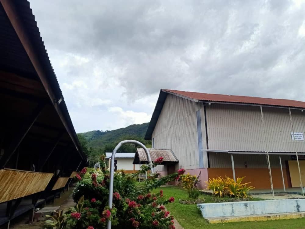 Inap Desa Kilimu Ranau Hotell Eksteriør bilde